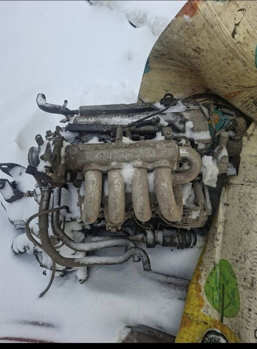 Продам двигатель Мазда 323