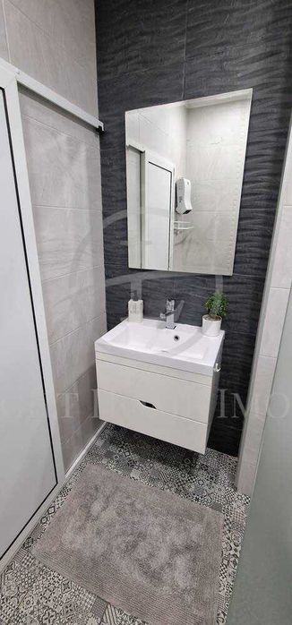 Продава се Тристаен апартамент в Пловдив, Кючук Париж - 68 кв.м за 1995 €/кв.м - Снимка #12