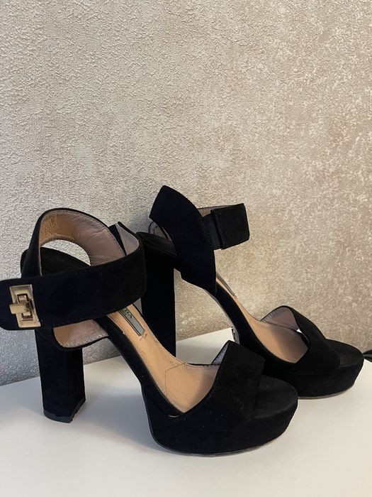 Продам женскую обувь