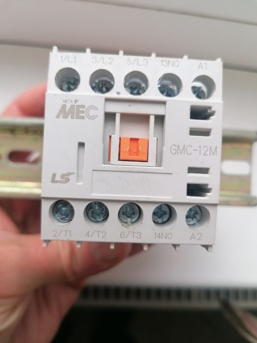 Контактор GMC-220V, 3-полюсен, 3xNO, 24VAC, 12A,