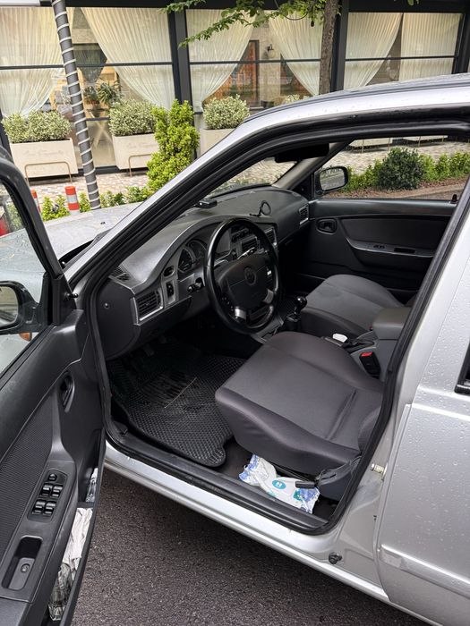 Nexia 2 donc 1.6 Нахт или Аренда