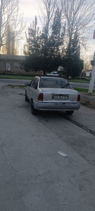 Нексия 1 в хорошем состаяние