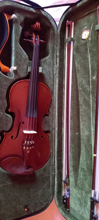 Vand vioara, unicat, fabricata in Taiwan