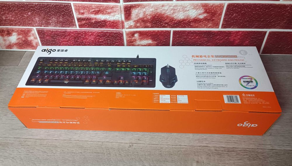 Клавиатура механическая с мышкой Aigo WQ9528 новый