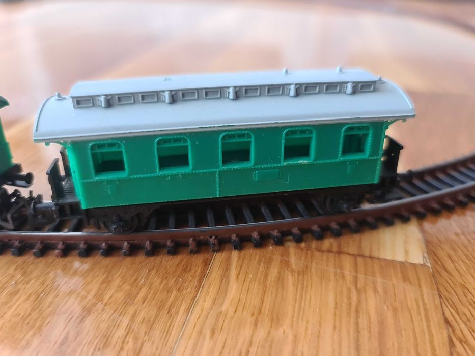 Електрическо Влакче с локомотив и вагони Пико ТТ / Влакчета Piko TT