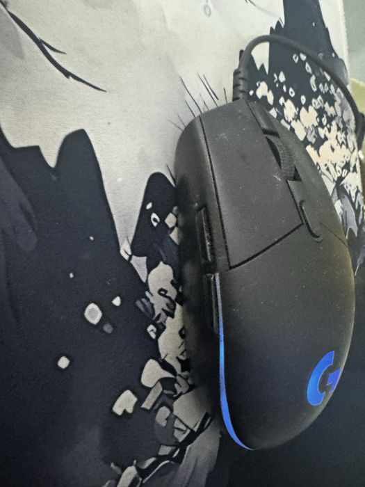 Logitech G102 Lightsync (Gaming Mouse) + коврик