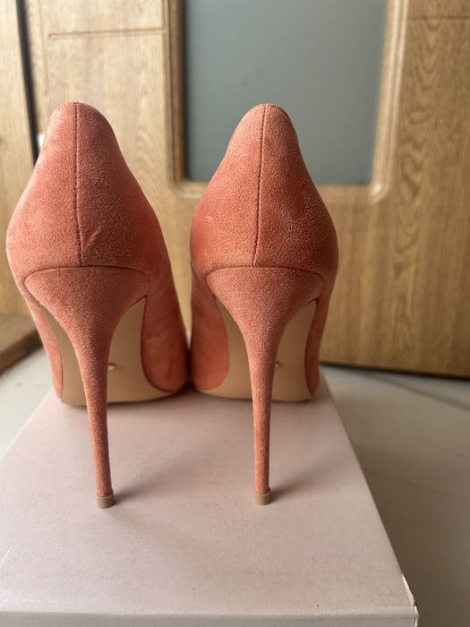 Обувки на висок ток Deezee