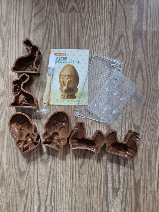 Set confect figurine Paste ciocolata Delimano ,set pt Macarons 40