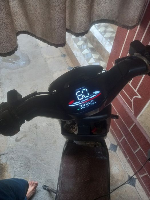 Skuter model tesla