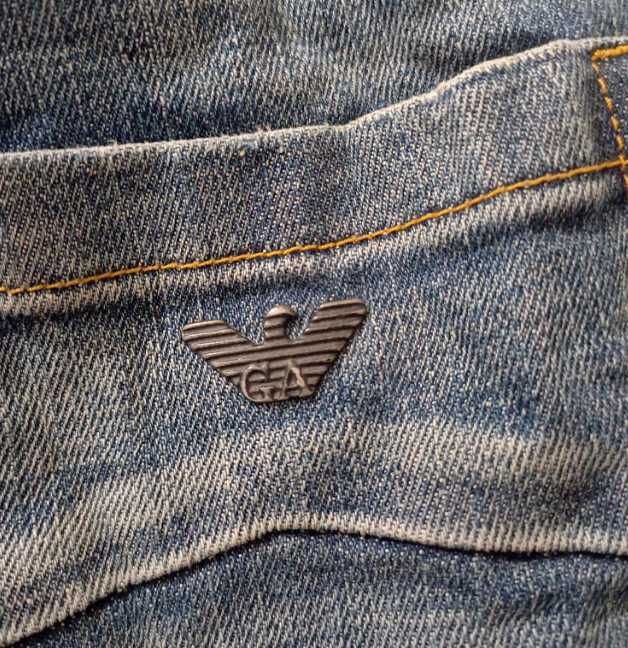 Оригинални дамски дънки Armani