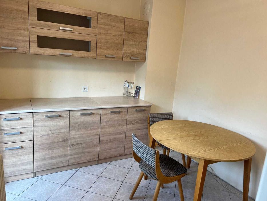 Тристаен ап. под наем в кв. Света Троица