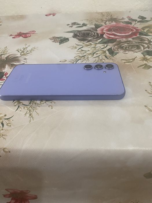 Vand sau schimb iphone 11 pro max si samsung a54