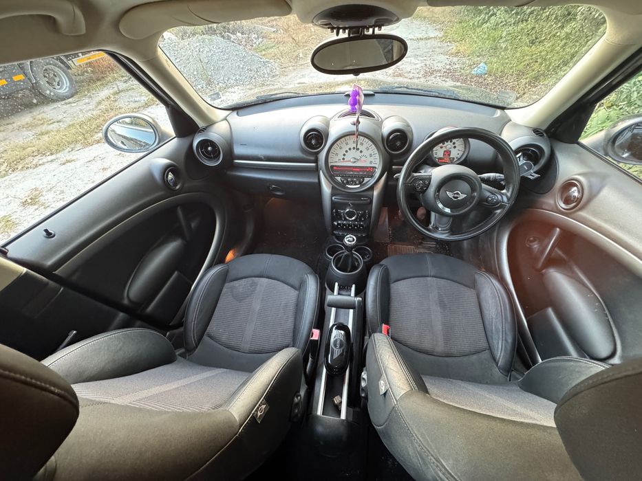 На части Mini Cooper Country man 2011 мини купър