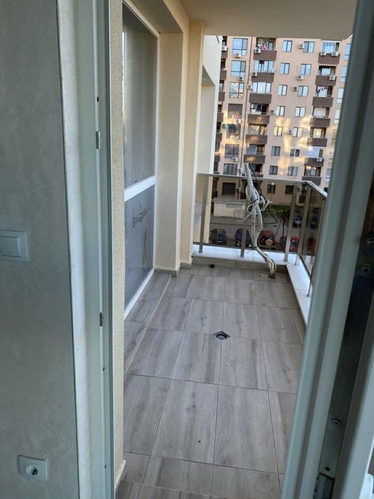 Двустаен апартамент в Южен