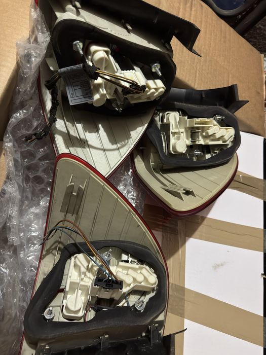 Багажник BMW e91 facelift