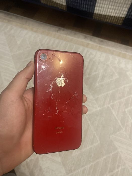 айфон хр разбитый заблокированый
