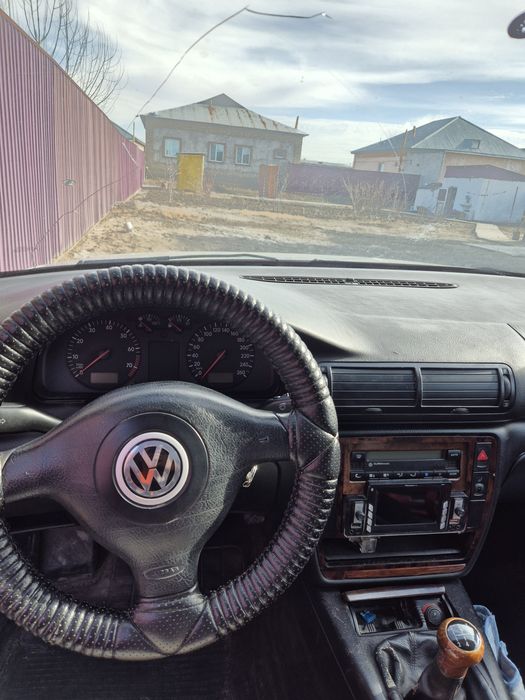 Б5 пассат запчасть каробка дверь