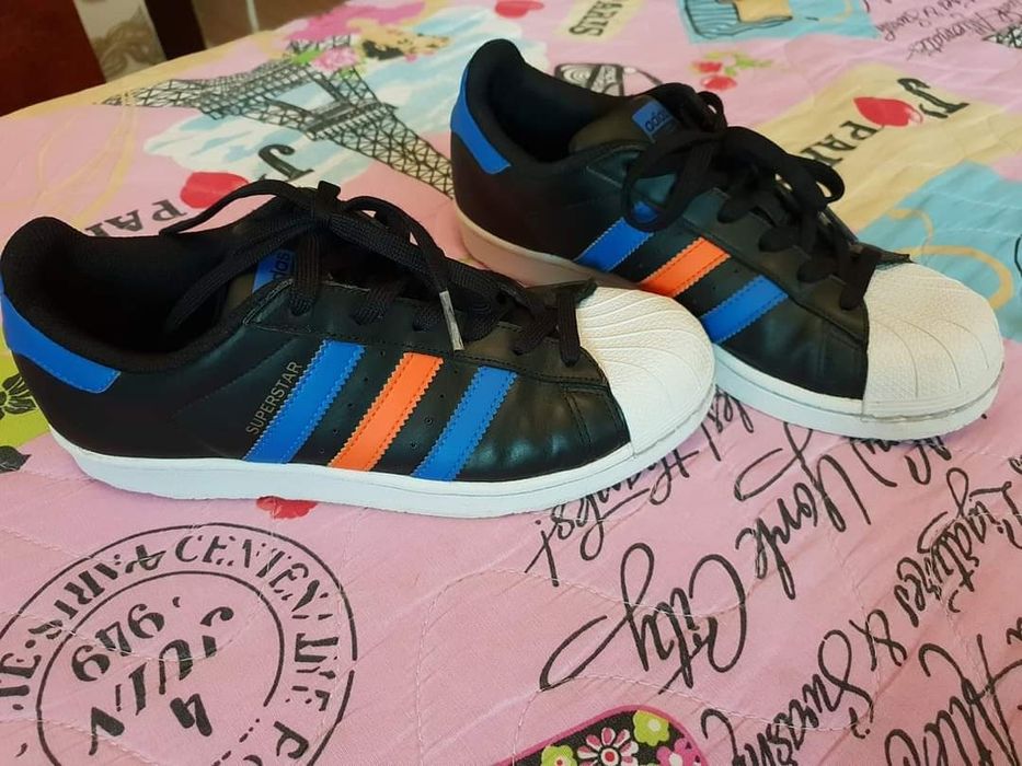 Кроссовки 36 рр Adidas Super Star оригинал состояние отличное