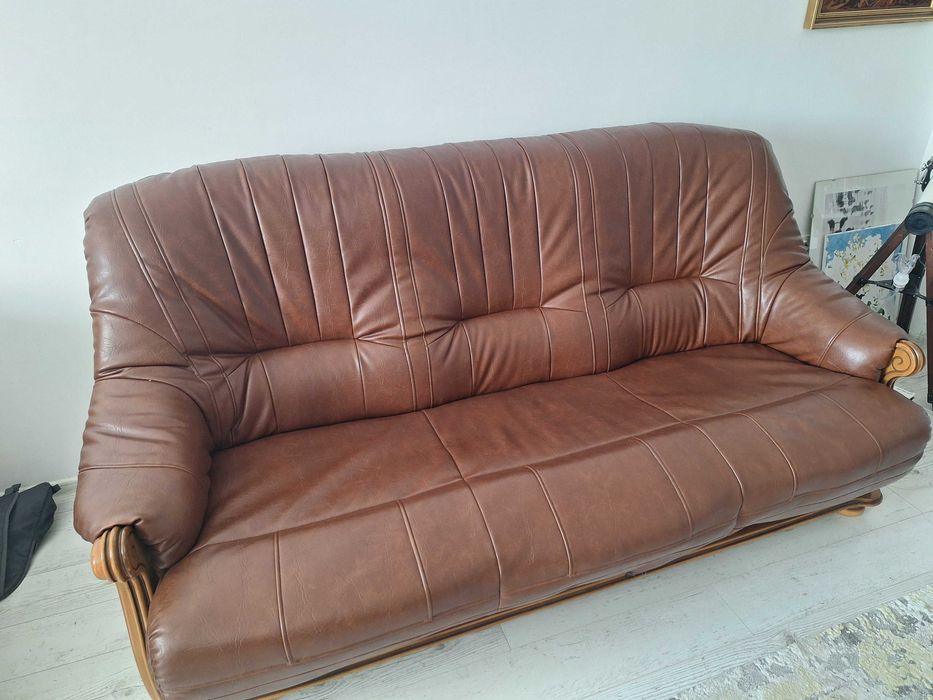 Vând set 2 canapele din piele naturală