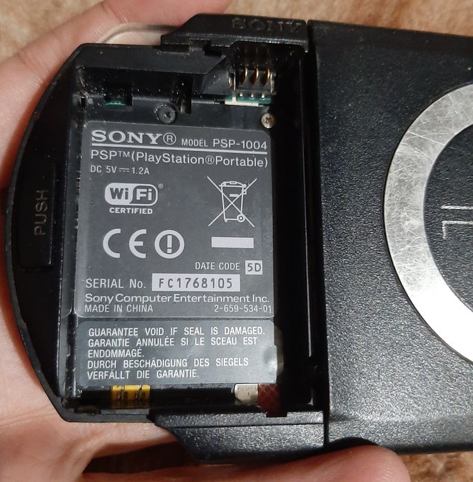 Vând psp în stare bună estetică  1004