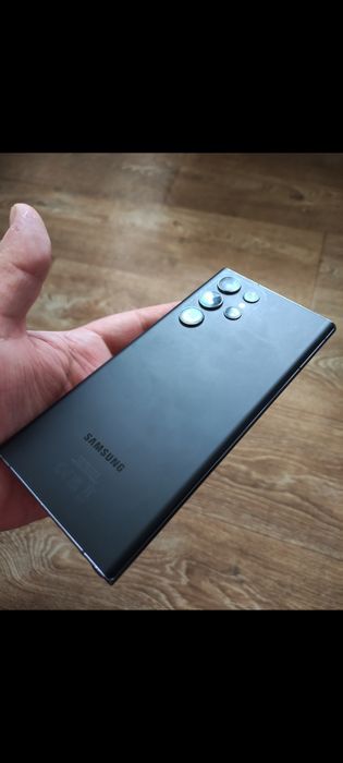 Samsung S22 ULTRA 5G..  256Gb 12Gb dualsim