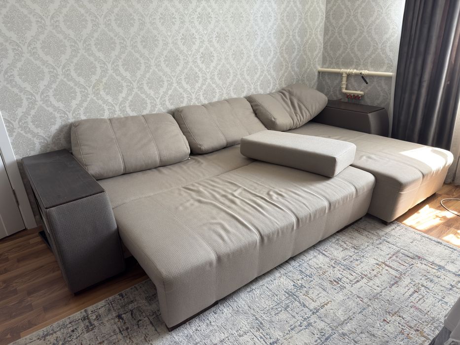 Продам диван уголок б/у раскладной