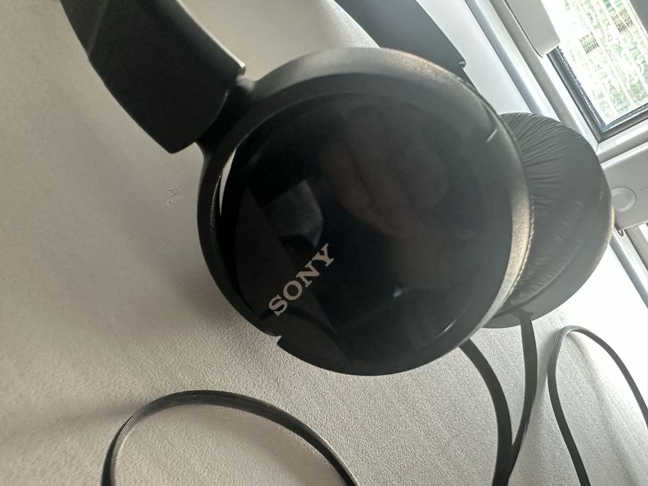 Срочно!Наушники Sony