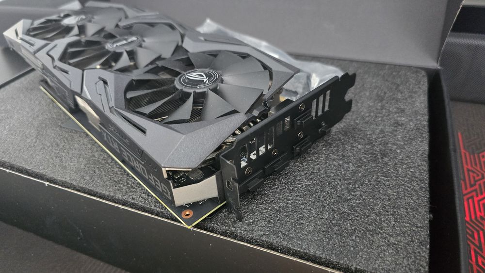 Vând placa video RTX 2070 8GB