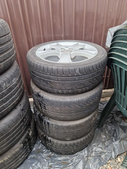 Anvelopa diferet marimi..