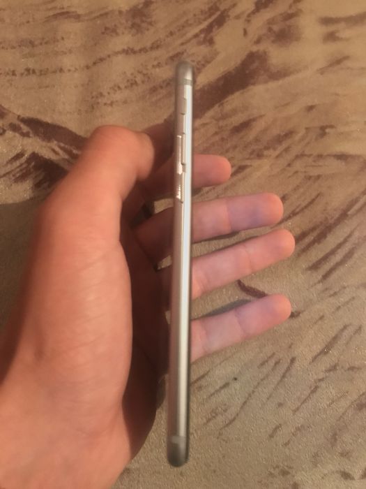 Продаю айфон 6