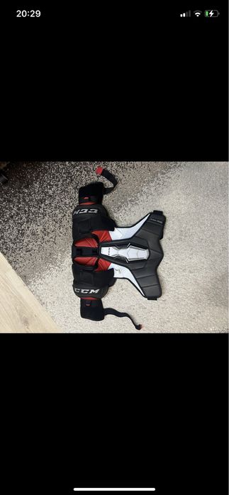 Нагрудник хоккейный