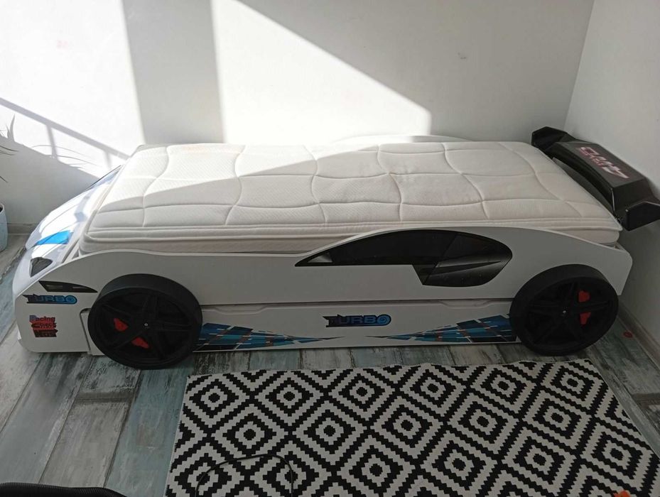 Детско легло кола със звук и светлини