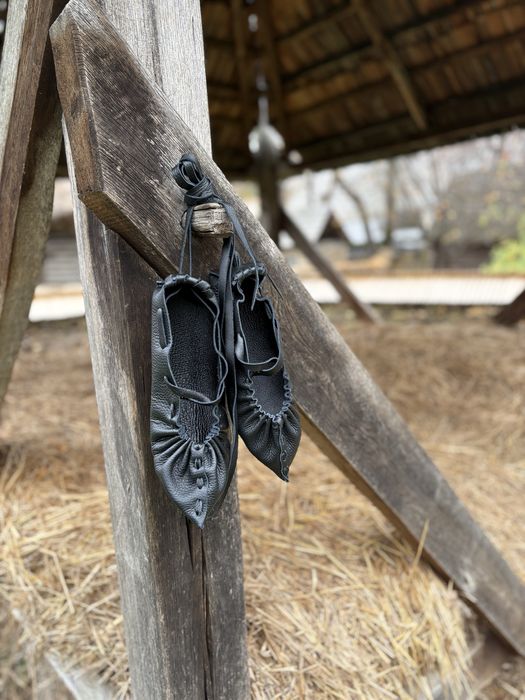 Opinci din piele naturala