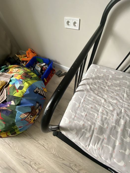 Продам кровать IKEA Фиресдаль