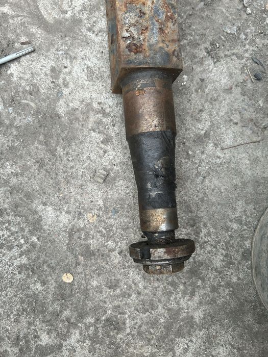 Ось от прицепа продам