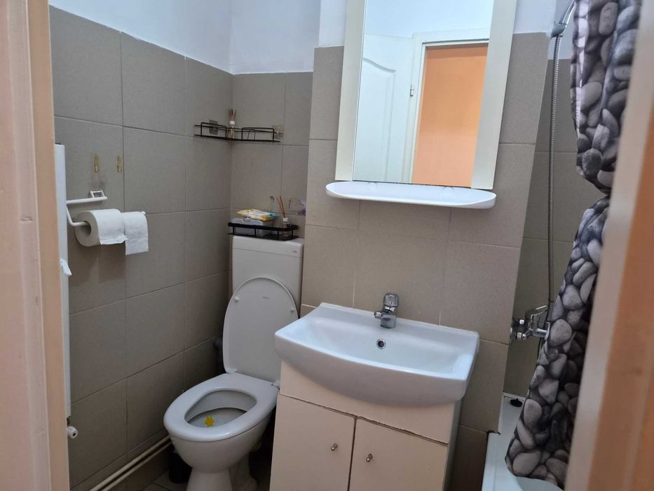 Apartament cu o camera de inchiriat in Unirii