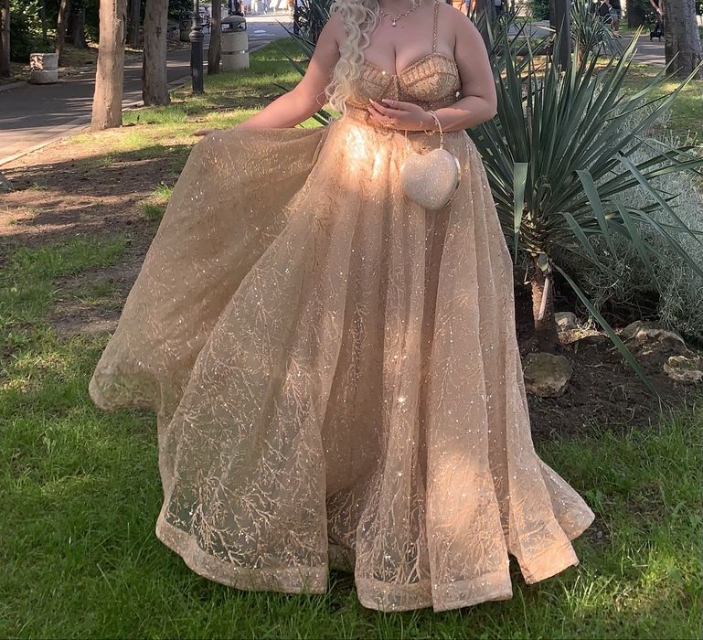 Бални рокли. Размери 40/42