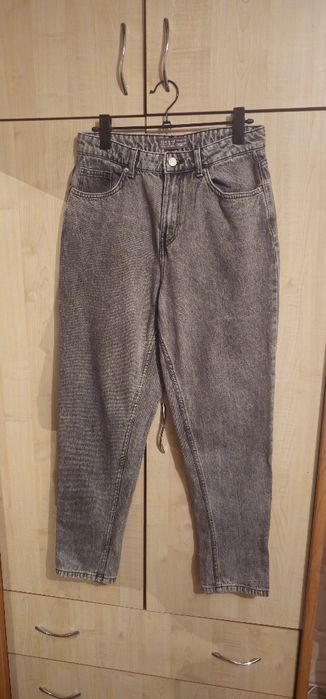 Продам новые джинсы р.44-46