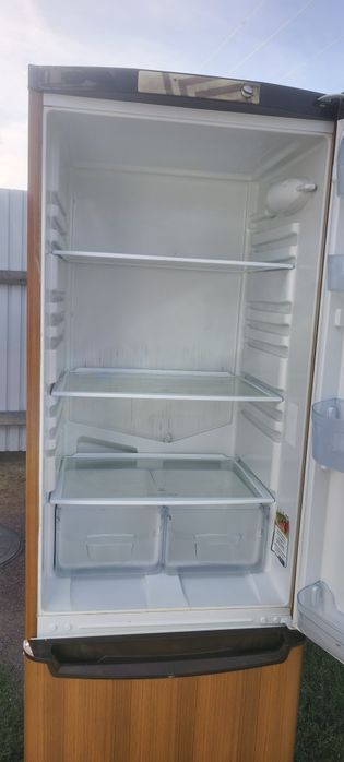 Продам холодильник indesit, в отличном состоянии