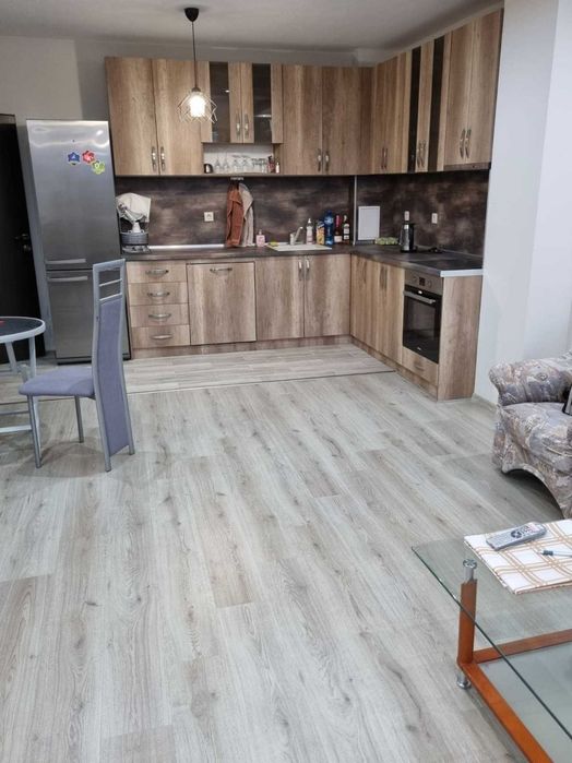 Дава се под наем Тристаен апартамент в Пловдив, Кършияка - 85 кв.м за 500 € - Снимка #1