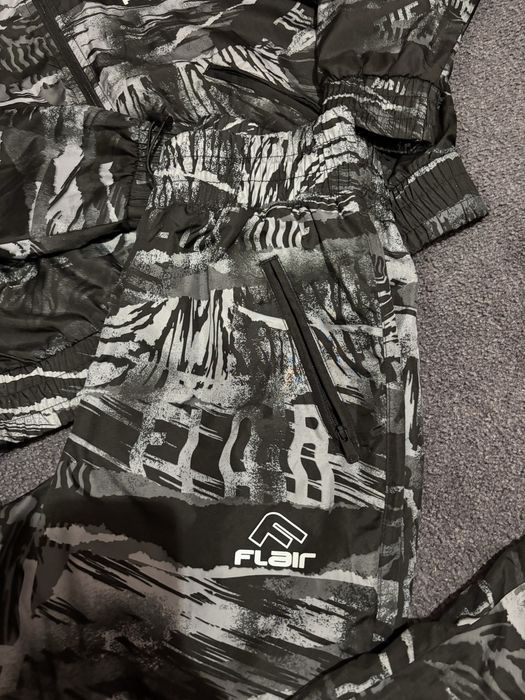 Спортен екип Flair.