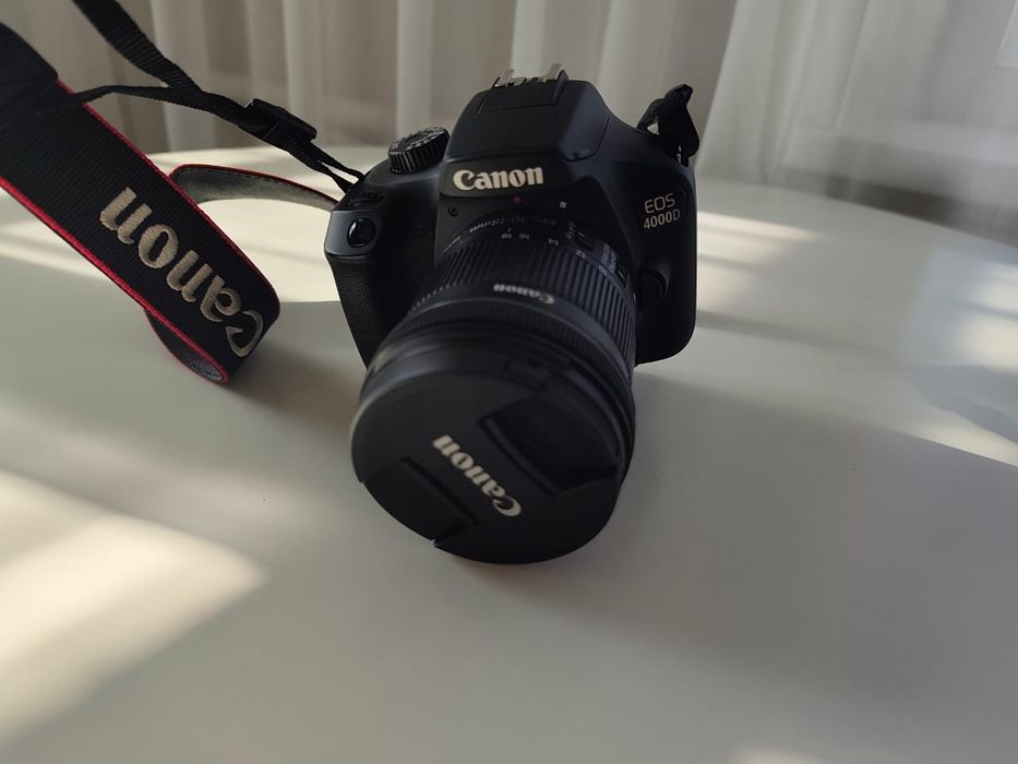 Фотоаппарат Canon EOS4000D