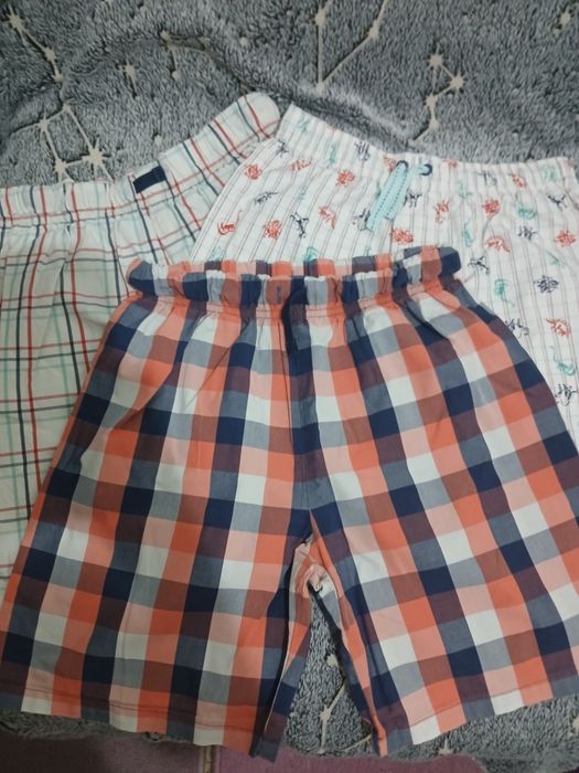 Lot pantaloni scurti