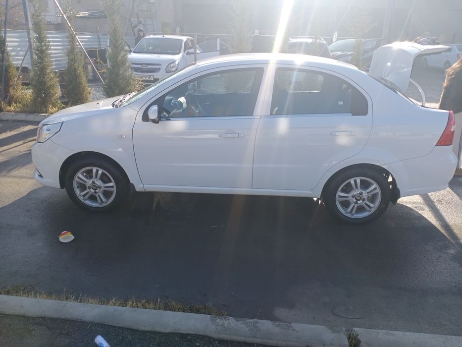 Nexia 3 avtomat euro, qora salon