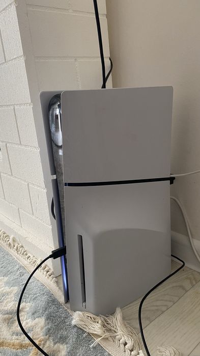 Плестейшен 5 слим PS5 slim