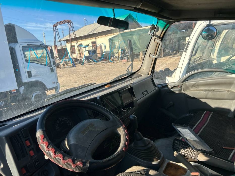 Isuzu kabina komplekt