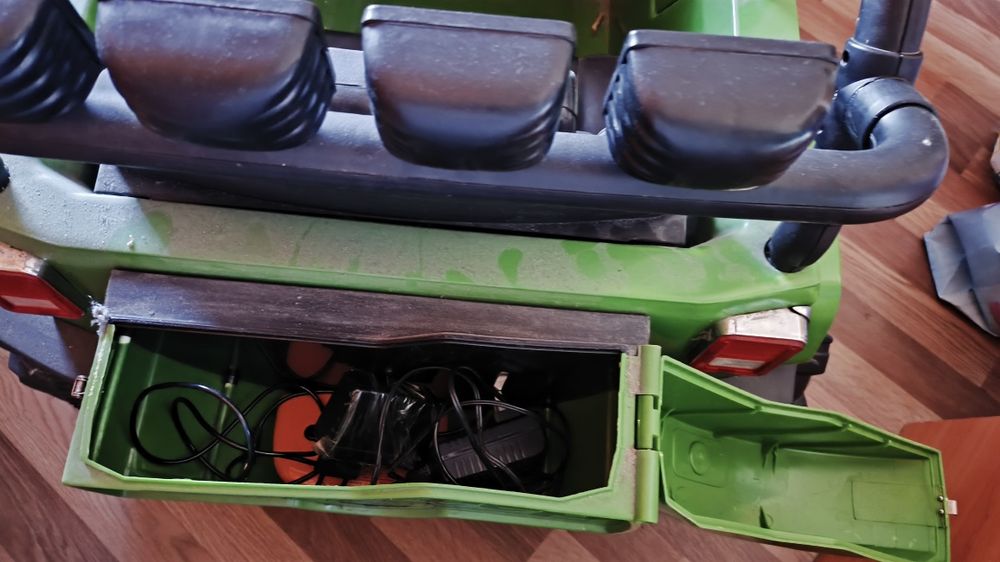 Продаётся Keep Jeep FB-716 зеленый