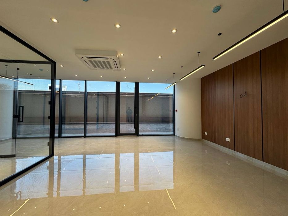 Зарафшон БЦ 53 м2 аренда офиса 1 этаж Яккасарай