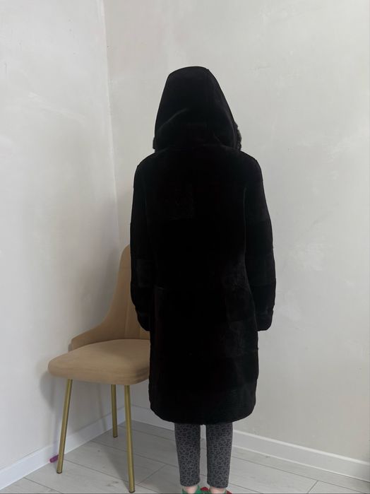 Продам шубу мутон строчно