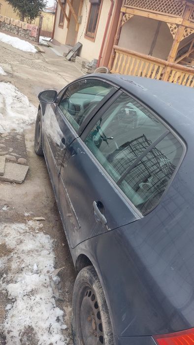 Vând, dezmembrez golf 5 1.9 tdi bxe 105cp